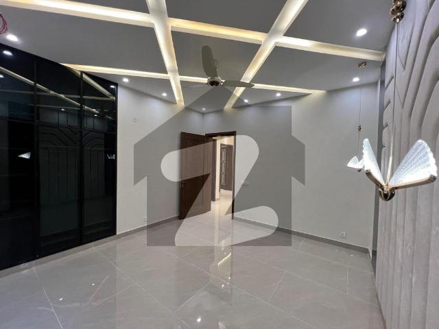 10 MARLA HOUSE FOR SALE Central Park Housing Scheme