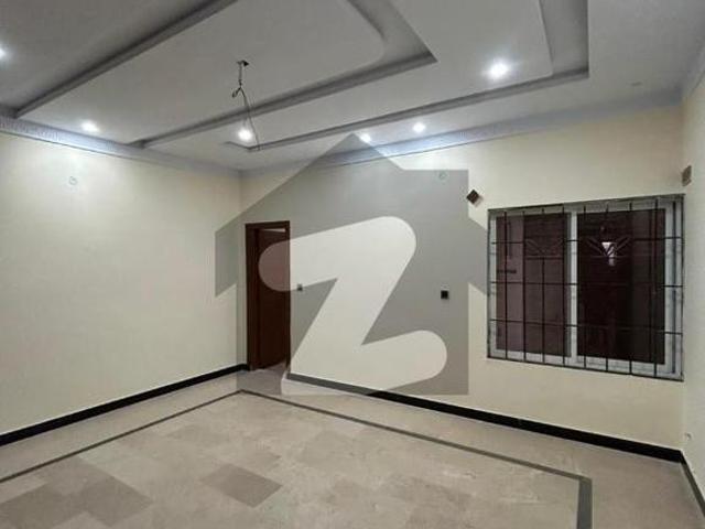 10 Marla House For sale In The Perfect Location Of Gulshan Abad