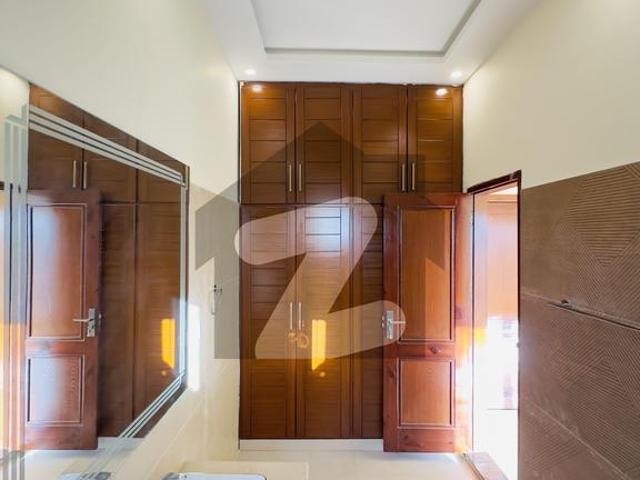10 Marla House For Sale In Bani Gala