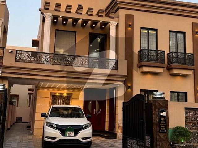 10 Marla House For Sale In Bahria Orchard Phase 1 Prime Location, Southern Block, Ideal Place For Living | Secure Gated Community | Low Cost Option |
