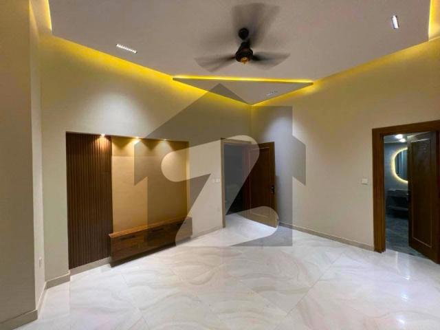 10 Marla House For Sale In Bahria Town Lahore Bahria Town Sector C