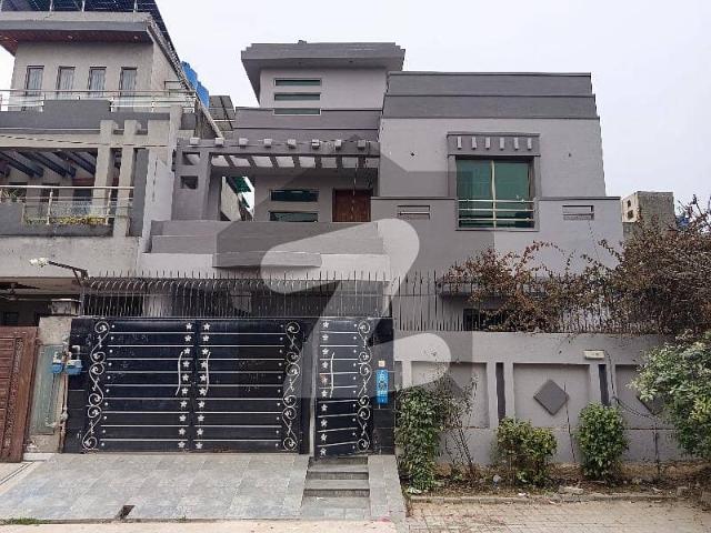 10 Marla House For sale In Beautiful Pak Arab Society Phase 1 Block B