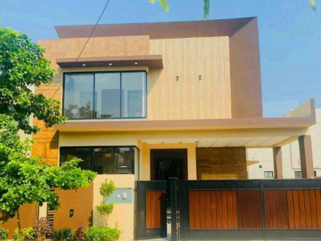 10 Marla House for sale in Block DD Phase 4 DHA Lahore DHA Phase 4 ID 77191