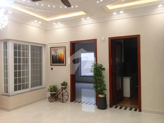10 Marla House For Sale In D 12