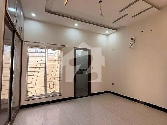 10 Marla House For Sale In Etihad Town Phase 1