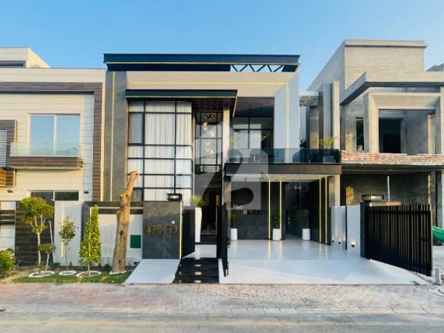10 Marla House for Sale in Ghaznavi Block Bahria Town Lahore