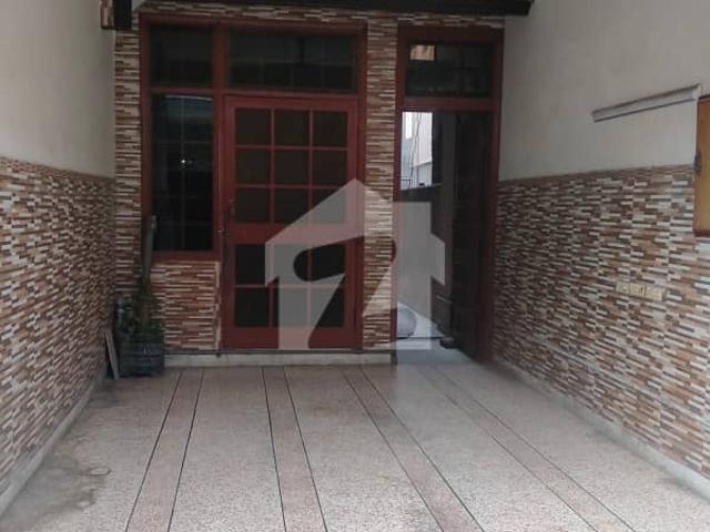 10 Marla House For Sale In Iqbal Town