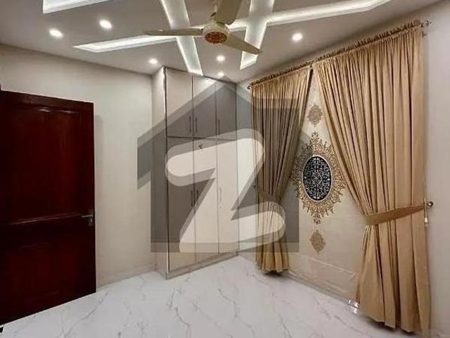 10 marla house for sale in n block khayaban e amin