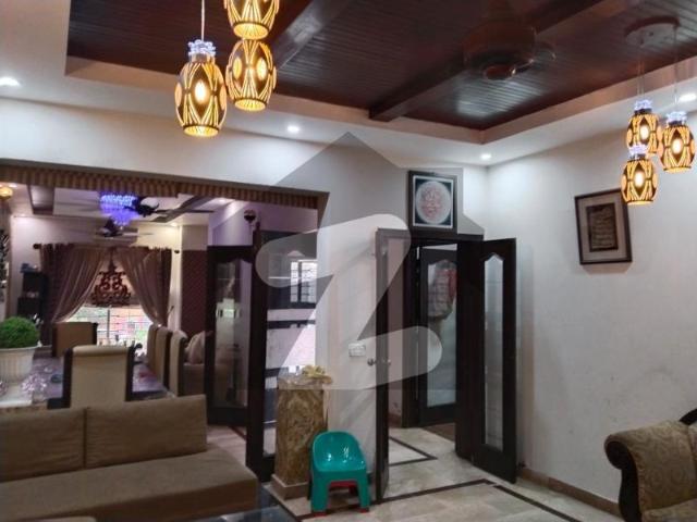 10 Marla House For Sale In Paragon City