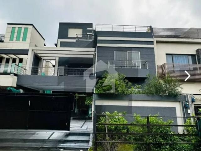 10 Marla House For Sale In Paragon City Lahore