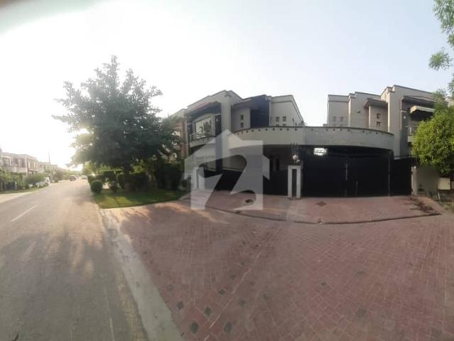 10 Marla House For Sale In Paragon City Lahore