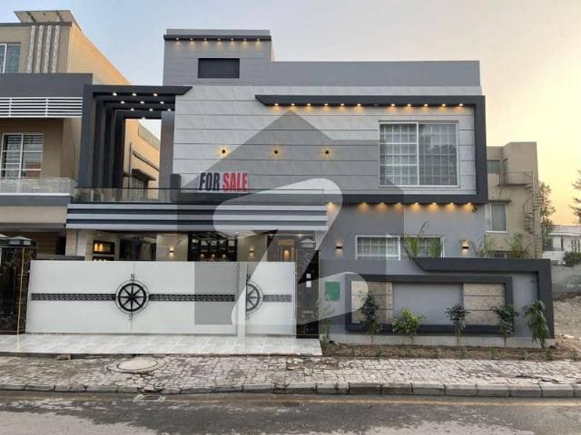 10 Marla House For Sale In Quaid Block Bahria Town Lahore