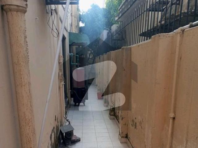 10 Marla House For sale In Rs. 90000 Only Gulberg