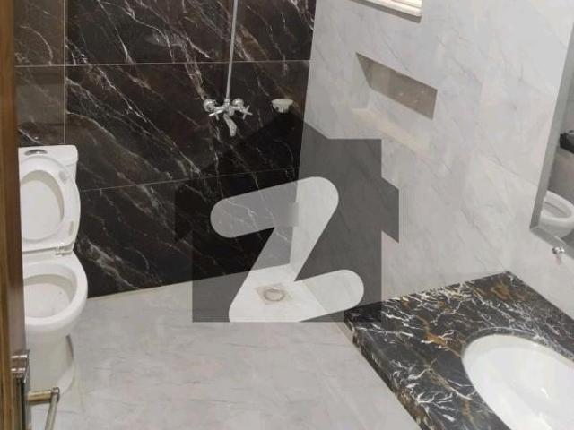 10 Marla House For Sale E 11