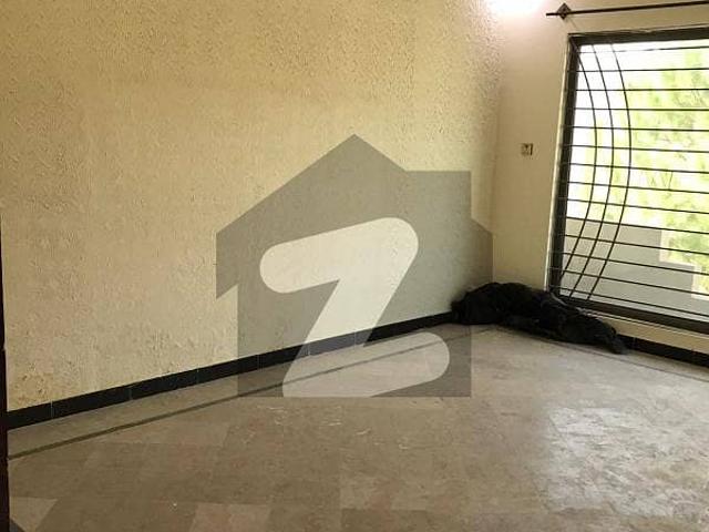 10 marla house for sale on reasonable price