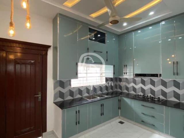 10 Marla House for Rent