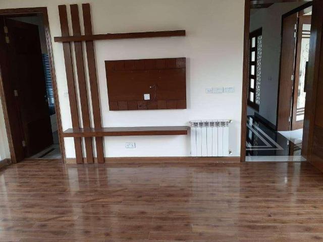 10 Marla House for Rent