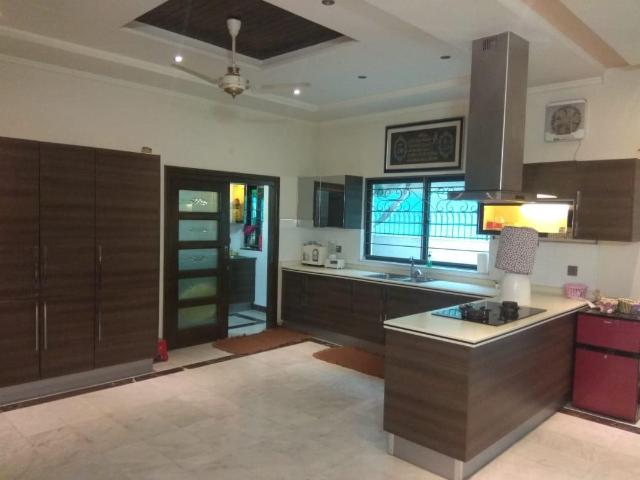 10 Marla House for Rent