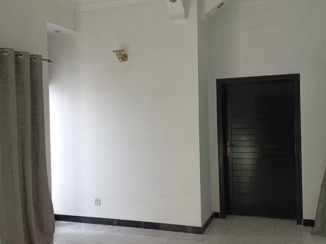 10 Marla House for Rent