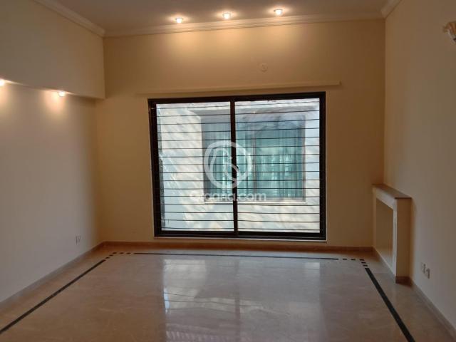 10 Marla House for Rent