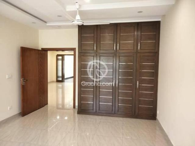 10 Marla House for Rent