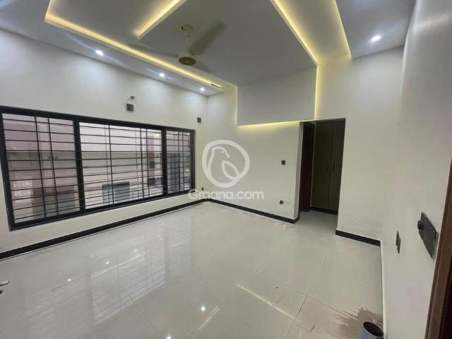 10 Marla House for Rent
