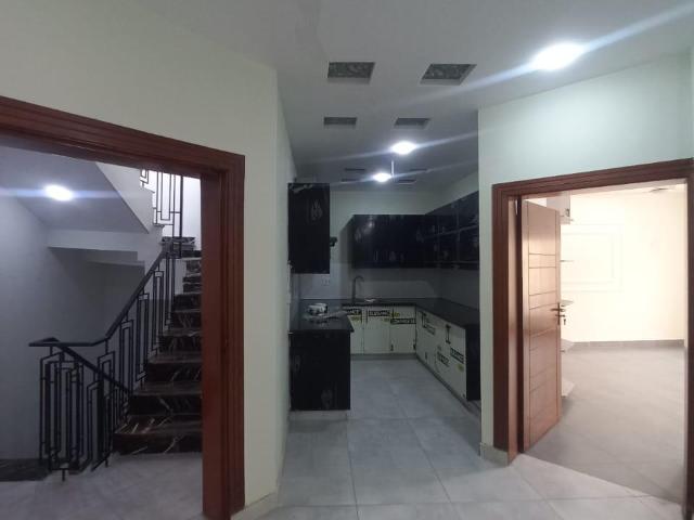 10 Marla House for Rent