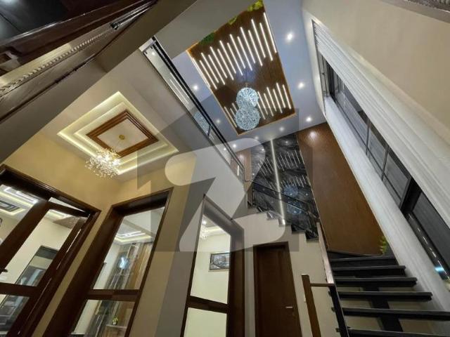 10 Marla House For Rent AVAILABLE iN DHA EME SOCIETY 4 Master Bedroom 2 TV Launch 2 Kichan Dring Room Dining store Podar washroom sarwint Quwatr Giraj Tiras Laundry Area Rent 150000 EME Society