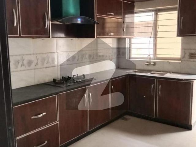 10 Marla House For Rent Central Park Housing Scheme