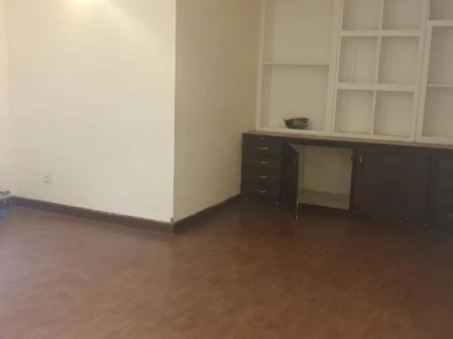 10 marla house for rent gulberg Lahore GARDEN TOWN ID 71301
