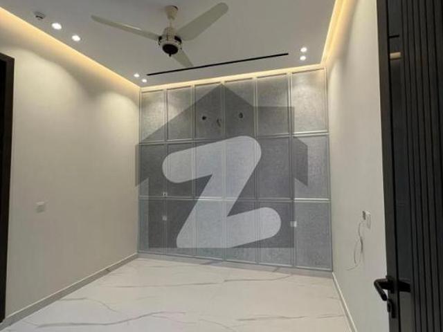 10 Marla House For rent In Top City 1