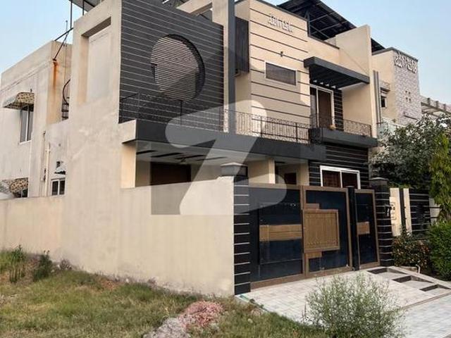 10 Marla House For Rent In B Block facing park with solar system. Citi Housing Society
