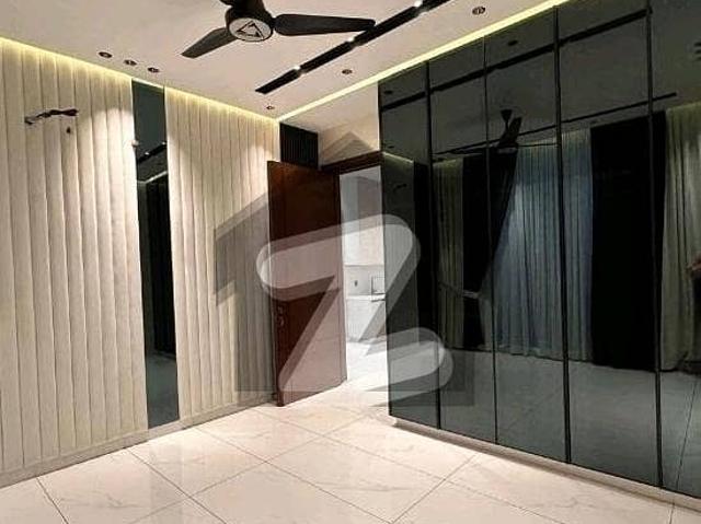 10 Marla House For rent In Bahria Town Sector C