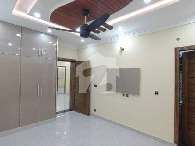 10 marla house for rent in dha eme society lahore