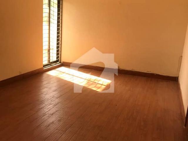 10 Marla House For Rent In DHA Phase 1
