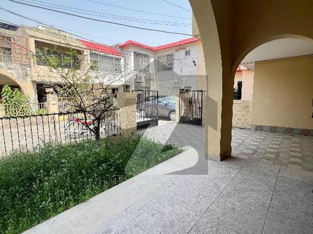 10 Marla House for Rent in Gulberg 3, Gulberg | Ideal for Family Gulberg 3