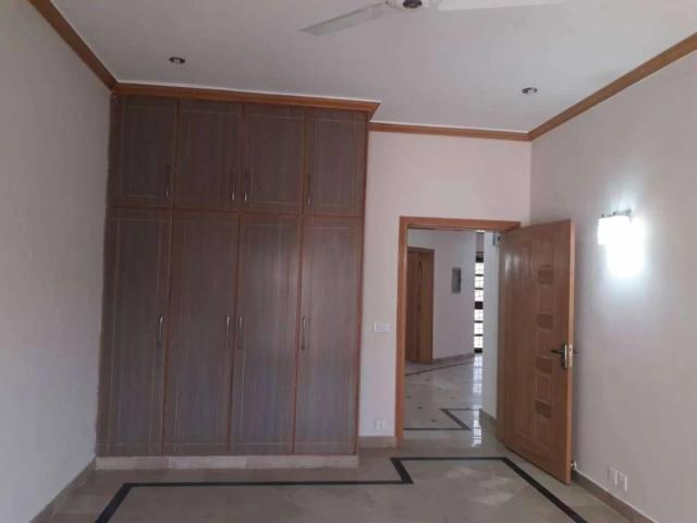 10 Marla House for Rent in Jasmine Block Bahria Town Lahore Bahria Town ID 25240