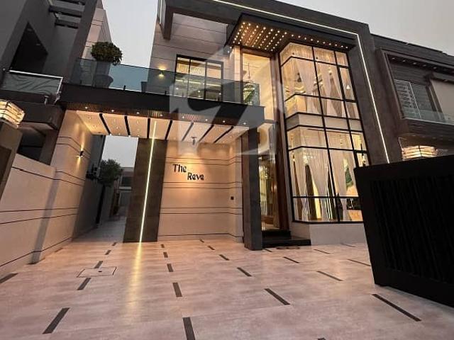 10 Marla House For Rent In Jasmine Block Hot Location Near To Park School Market Al Fateah Very Hot Location