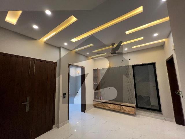 10 Marla House For Rent In Jasmine Block Hot Location Near To Park School Market Al Fateah Very Hot Location Bahria Town Jasmine Block