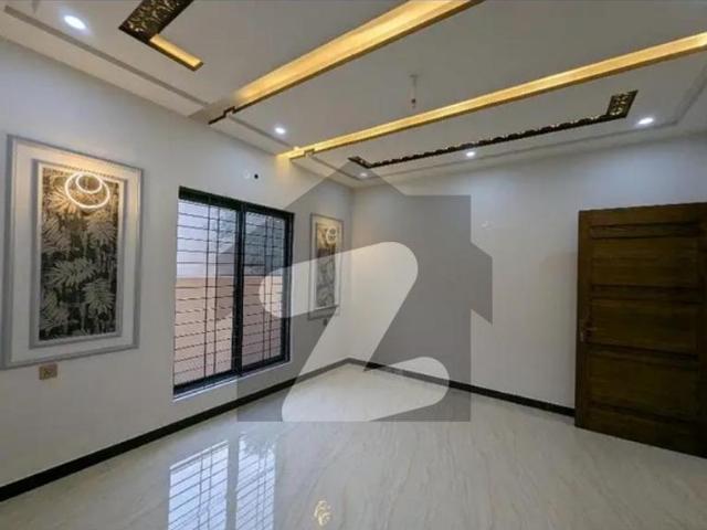 10 Marla House For Rent In Paragon City Lahore Paragon City