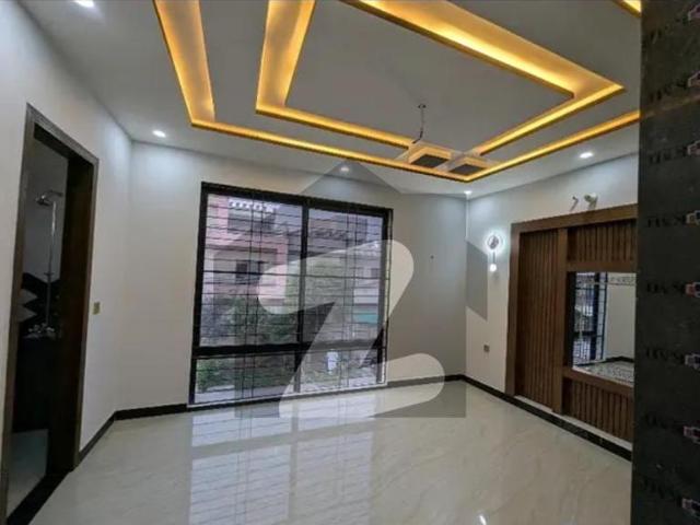 10 Marla House For Rent In Paragon City Lahore Paragon City