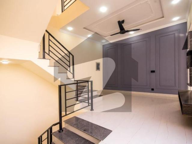 10 Marla House For Rent In Phase 8 DHA Phase 8