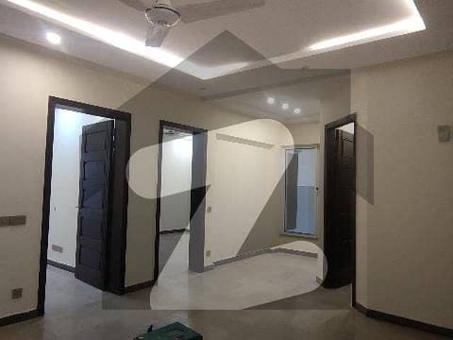 10 Marla House For Rent Prime Location