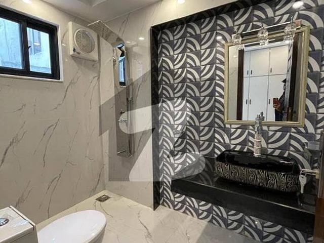 10 Marla House For Rent Sector C Bahria Town Lahore