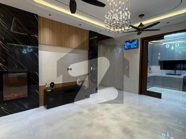 10 Marla House Furnished Hot sale Location Quaid block Bahria Town Lahore Bahria Town Quaid Block