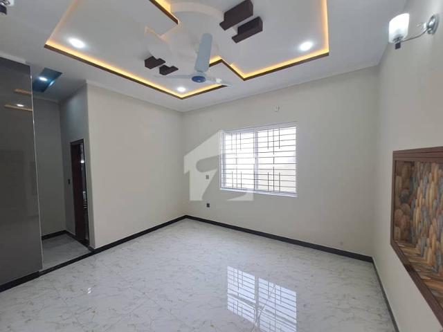 10 Marla House In Beautiful Location Of I 8