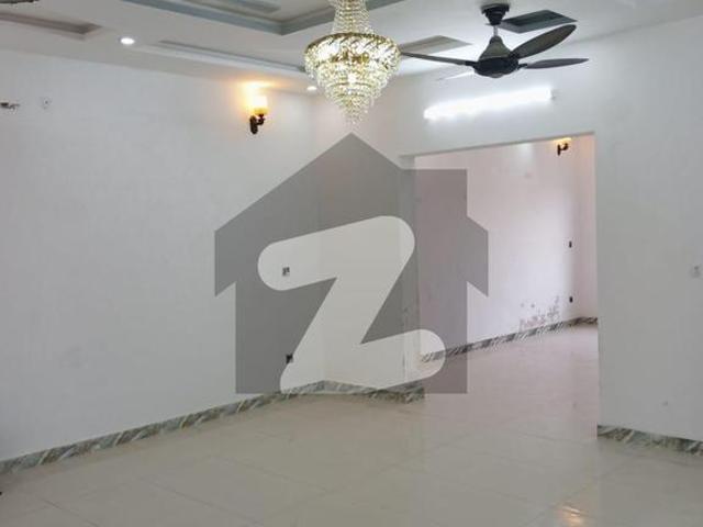 10 Marla House In Gulberg Residencia Block A Is Available For sale Gulberg Residencia Block A