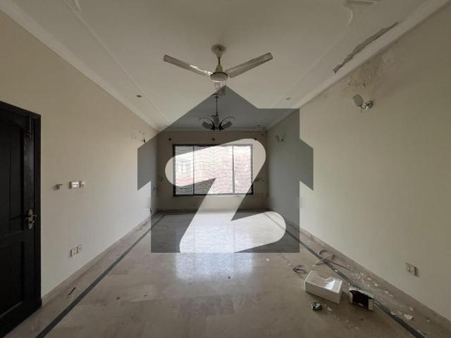 10 Marla House Is Available For Rent G 13/4 G 13