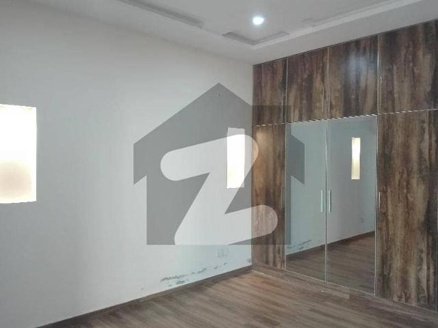 10 Marla House Is Available For sale