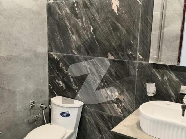 10 Marla house near Model town T chowk Shalimar Colony
